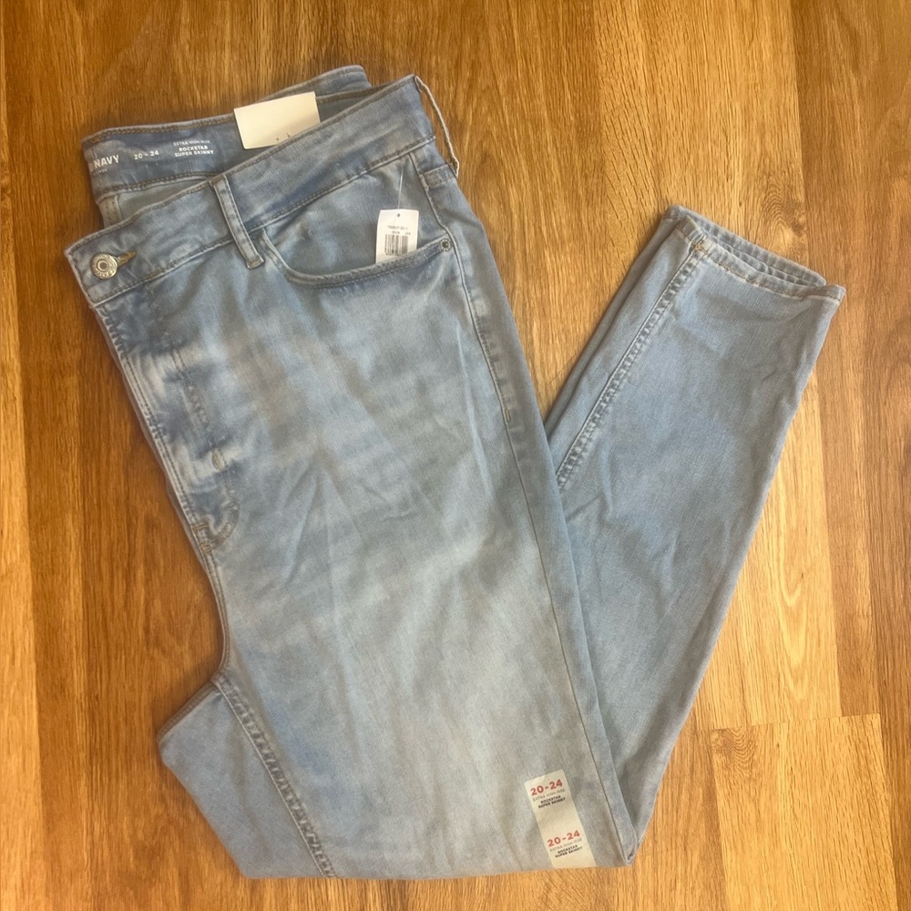 Old Navy Super Skinny High Rise Jeans NWT size 20-24